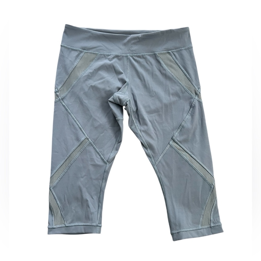 Lululemon Light Blue Cool To Street Crop Full-On Luxtreme & Mesh Leggings Size 8